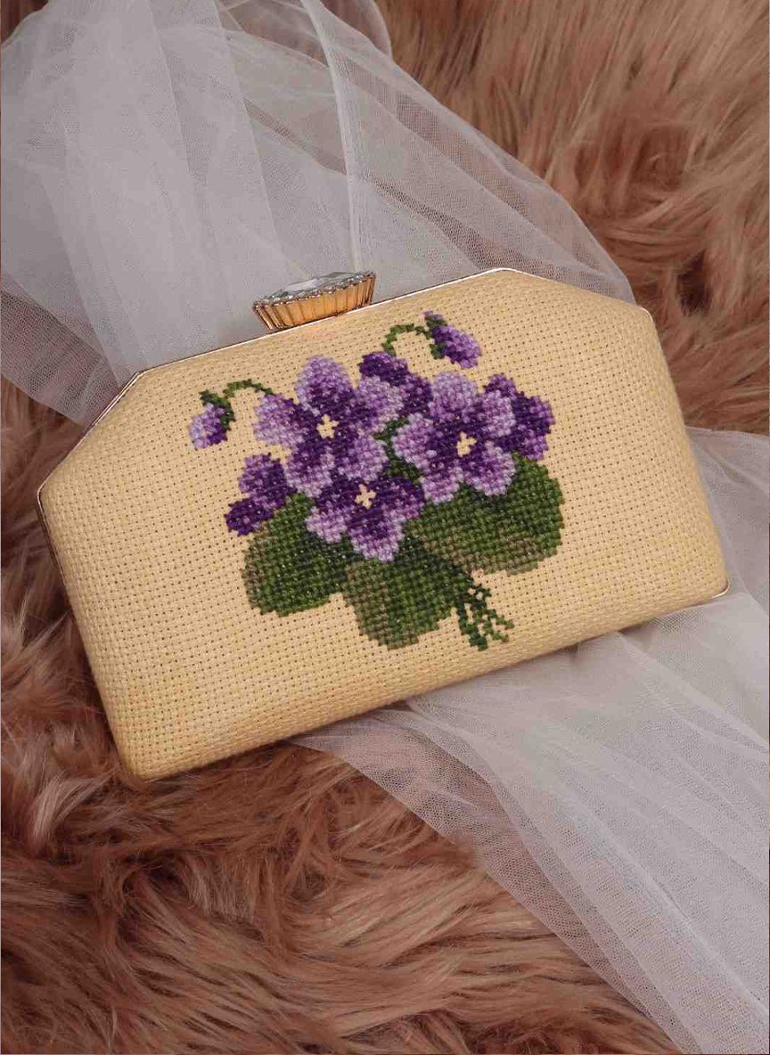 Vintage-Inspired Cross-Stitch Purple Daisy Clutch